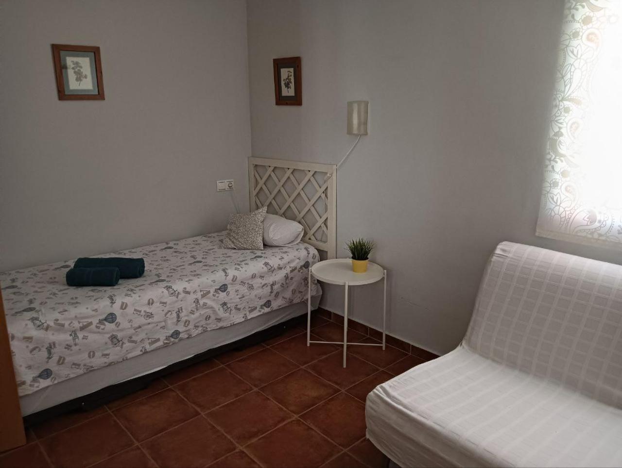 Appartement Loft In Ehemaligem Fischer Haus à Valence Extérieur photo
